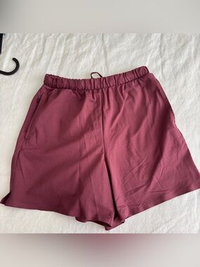 3for15 Uniqlo Women's Drawstring Elastic Waist Shorts - Burgundy